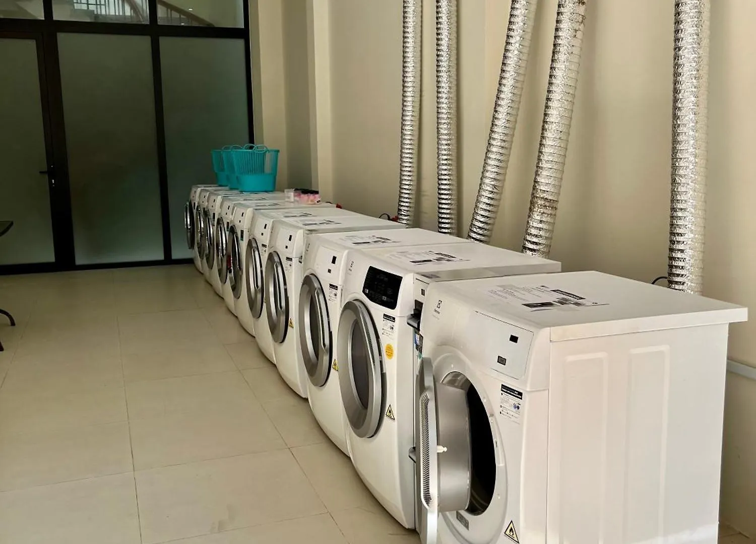 Dan'S Wash & Stay House, Big And New, Balcony, Laudromat, Bui Vien Area Ho Chi Minh City Aparthotel