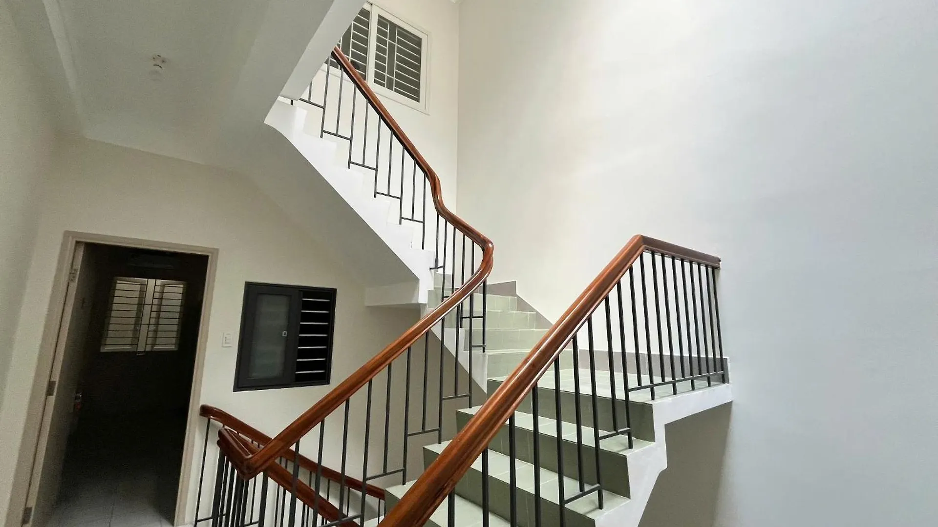 Dan'S Wash & Stay House, Big And New, Balcony, Laudromat, Bui Vien Area Ho Chi Minh City Vietnam